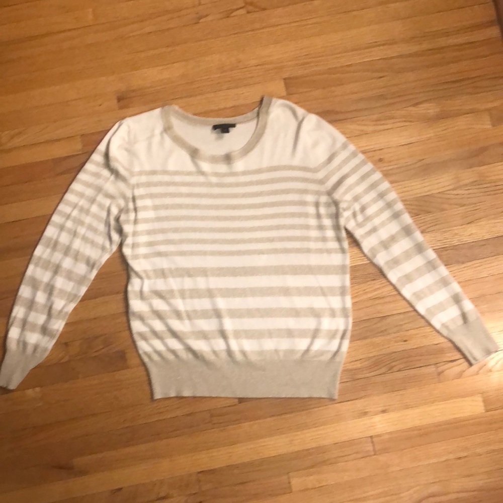 Women’s sweater